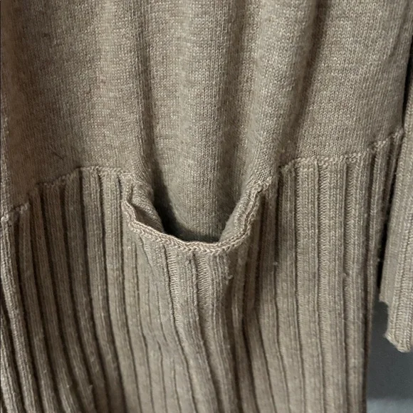 Banana Republic Women's Tan Cardigan - Picture 4 of 5